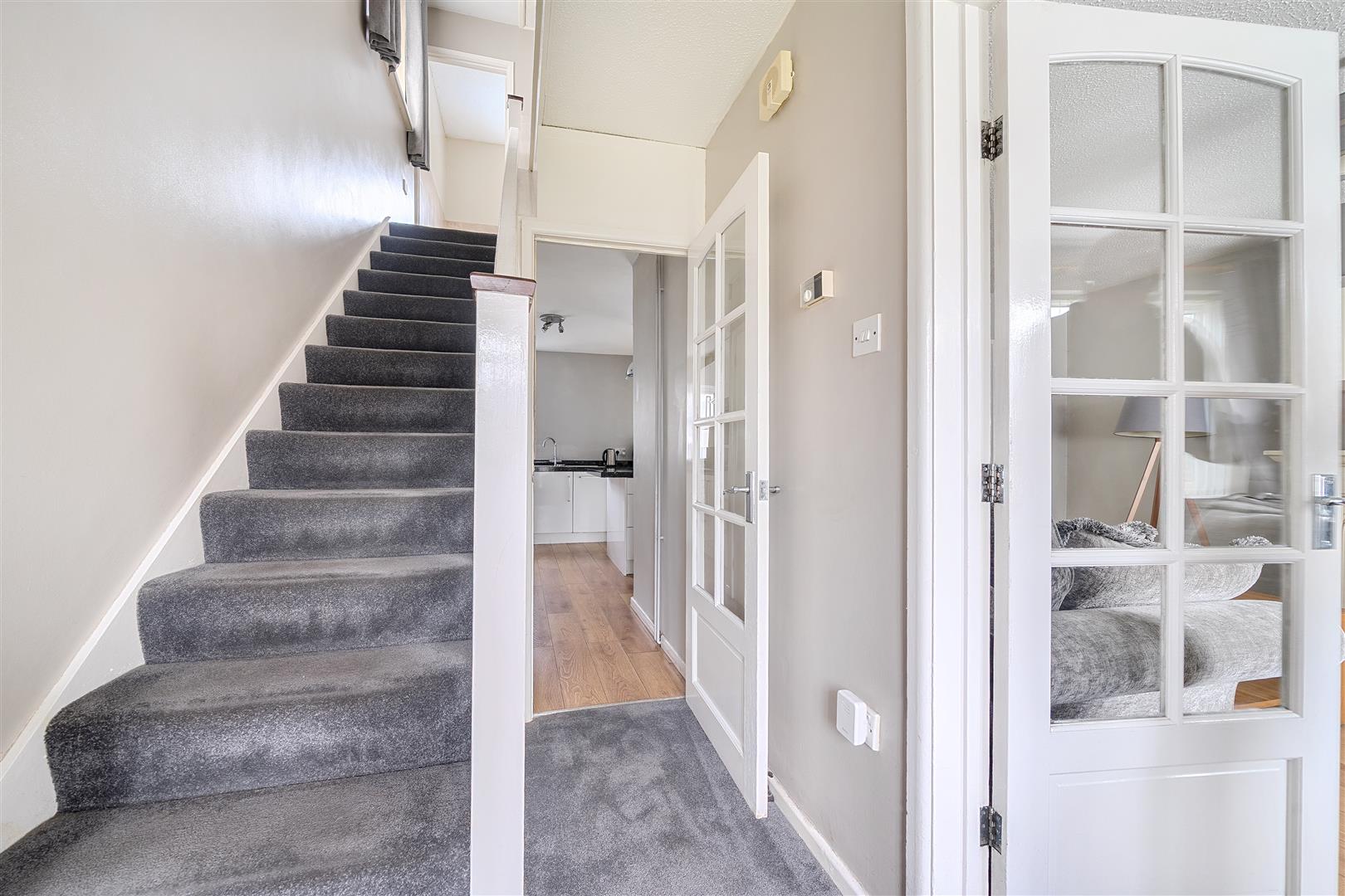 Rosewarne Close, Waunarlwydd, Swansea, SA5 4TE